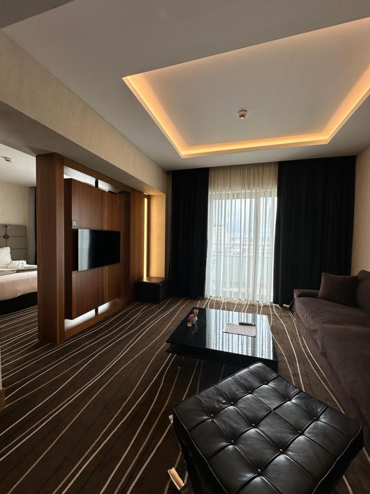 Cihangir Hotel Bosphorus Istanbul Exterior photo