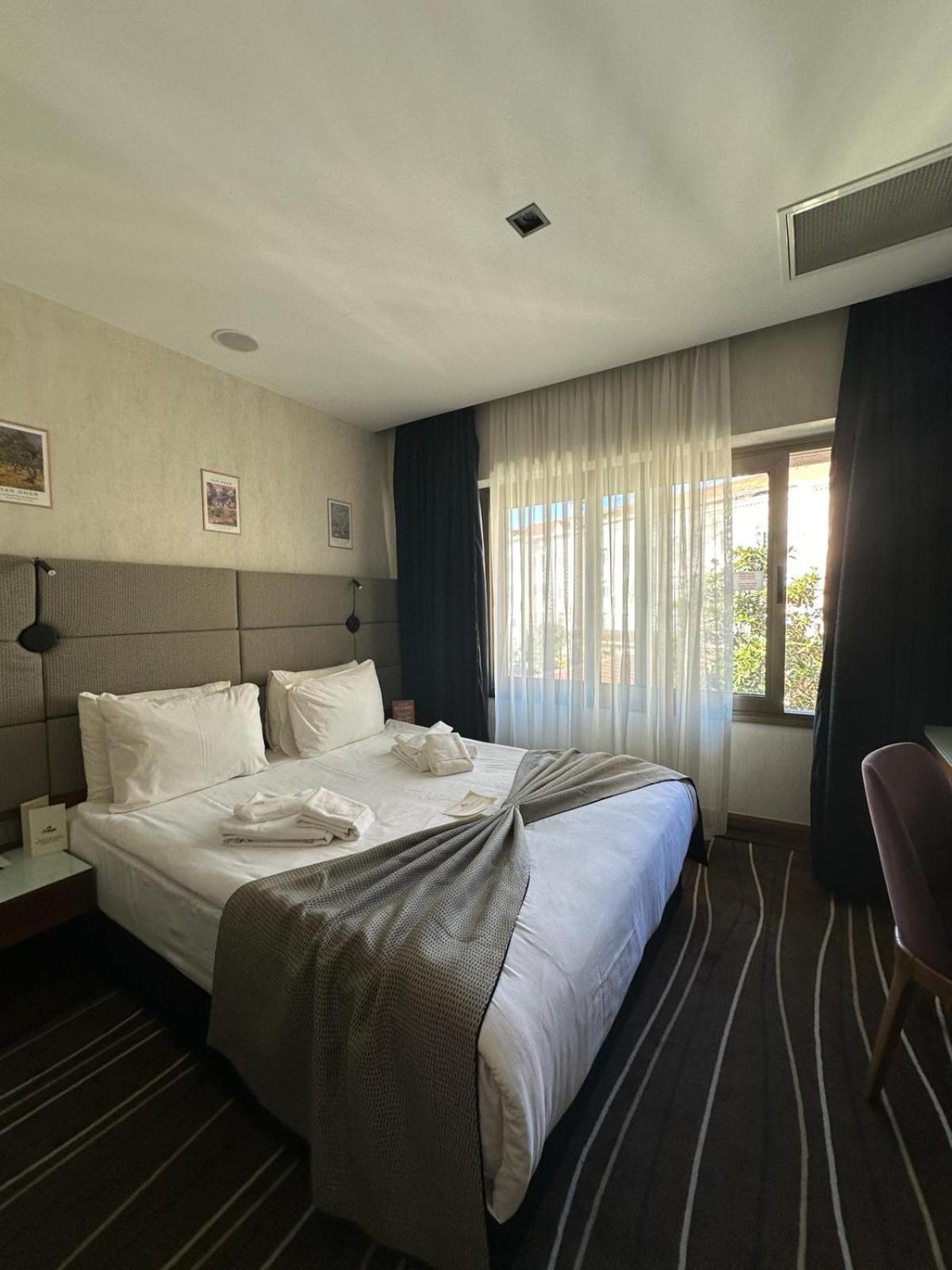 Cihangir Hotel Bosphorus Istanbul Exterior photo