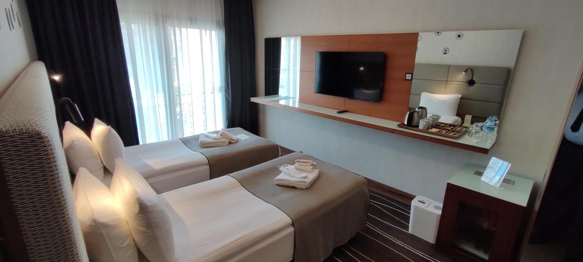 Cihangir Hotel Bosphorus Istanbul Exterior photo
