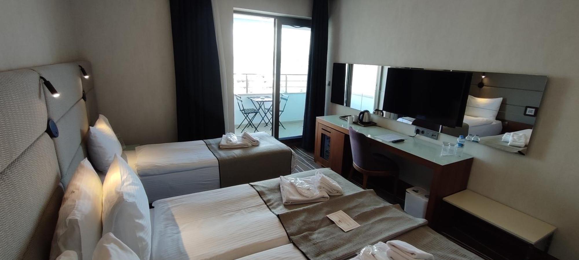 Cihangir Hotel Bosphorus Istanbul Exterior photo