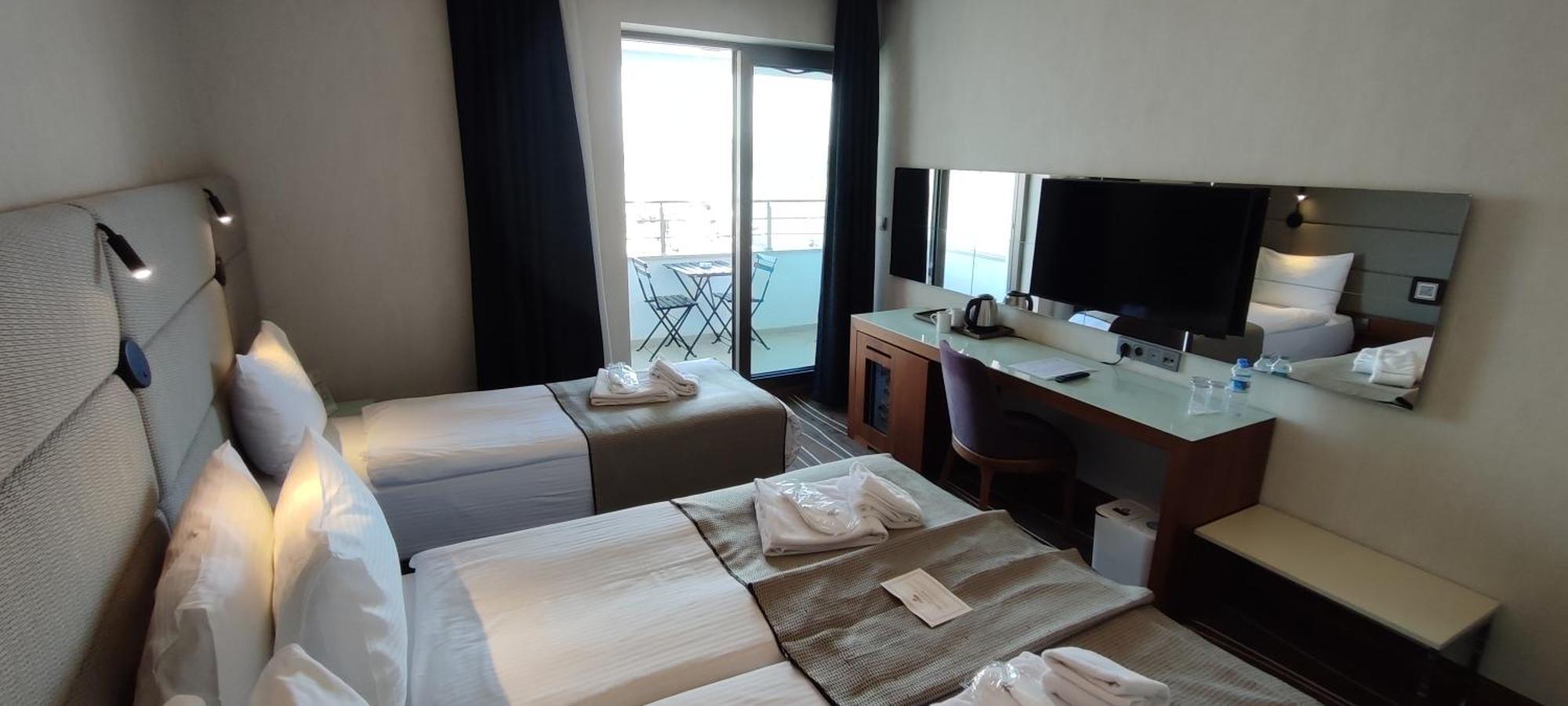 Cihangir Hotel Bosphorus Istanbul Exterior photo
