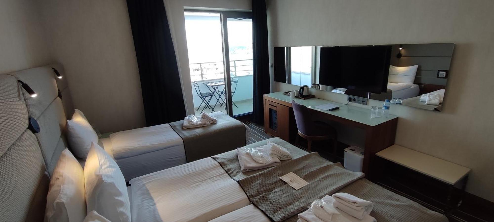 Cihangir Hotel Bosphorus Istanbul Exterior photo