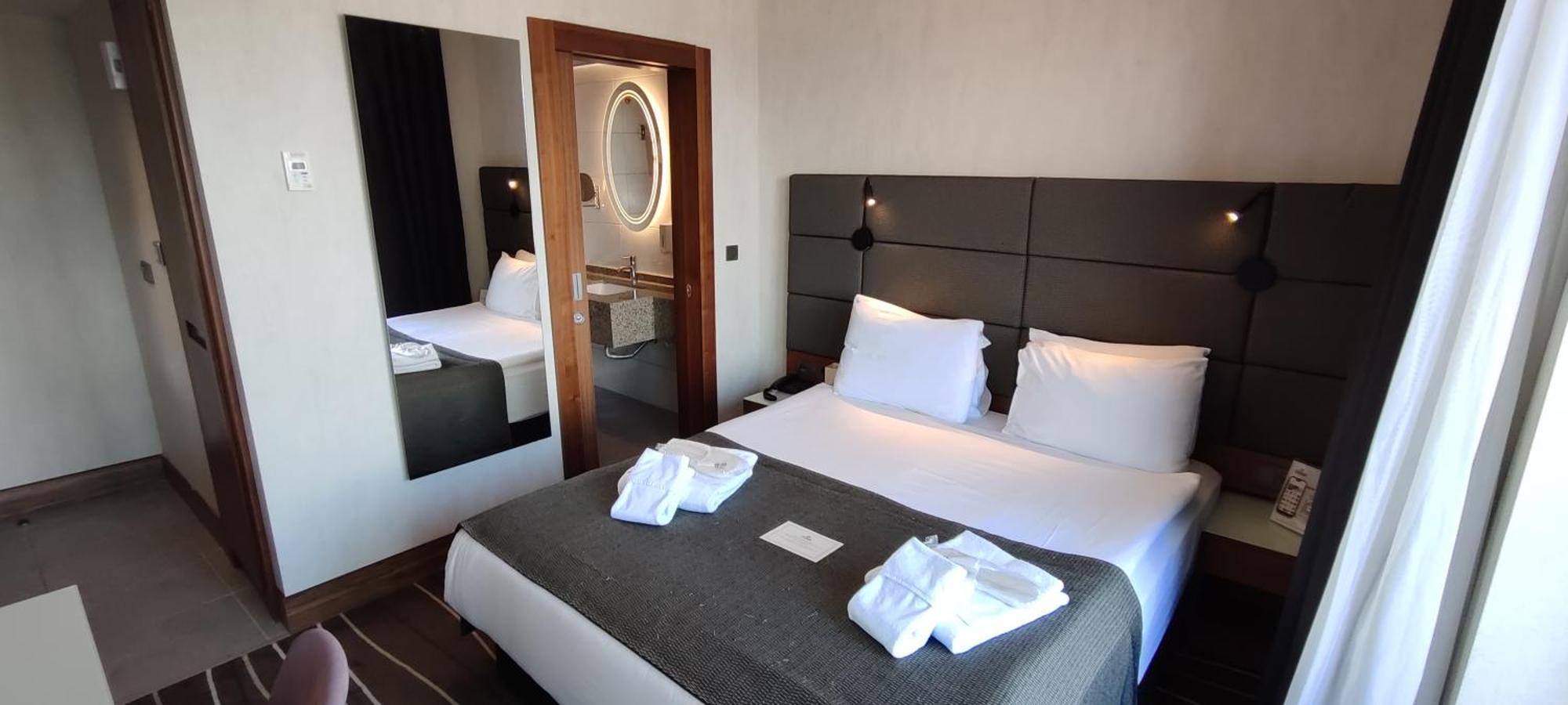 Cihangir Hotel Bosphorus Istanbul Exterior photo