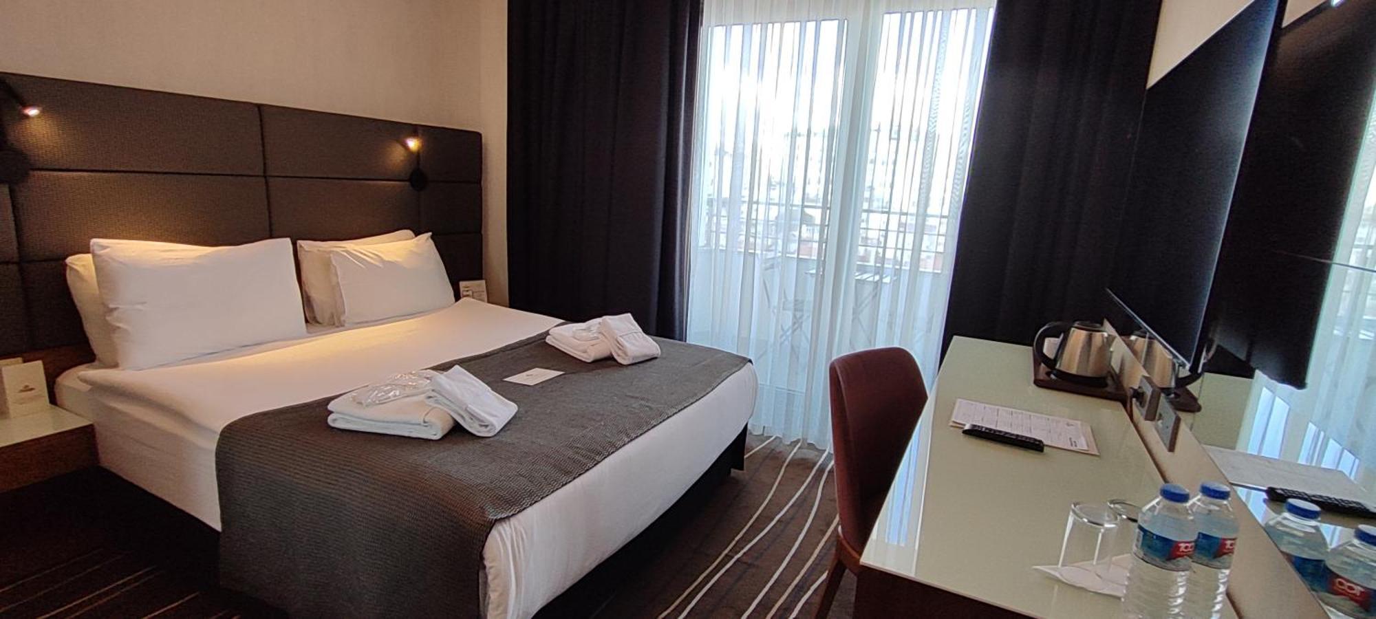 Cihangir Hotel Bosphorus Istanbul Exterior photo