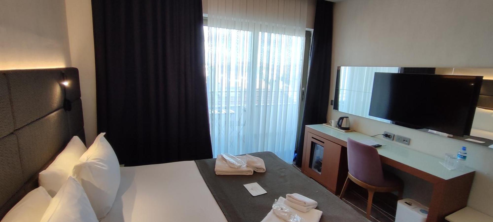 Cihangir Hotel Bosphorus Istanbul Exterior photo
