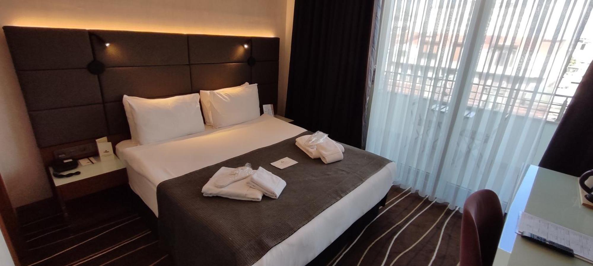 Cihangir Hotel Bosphorus Istanbul Exterior photo
