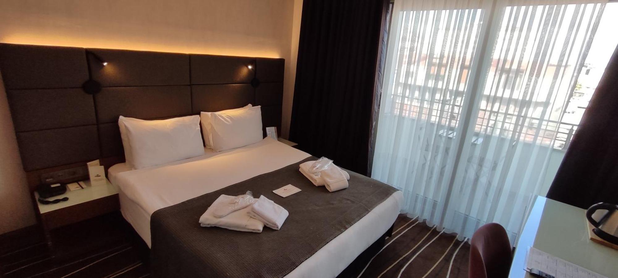 Cihangir Hotel Bosphorus Istanbul Exterior photo
