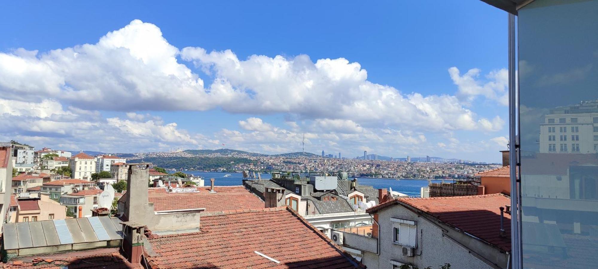Cihangir Hotel Bosphorus Istanbul Exterior photo