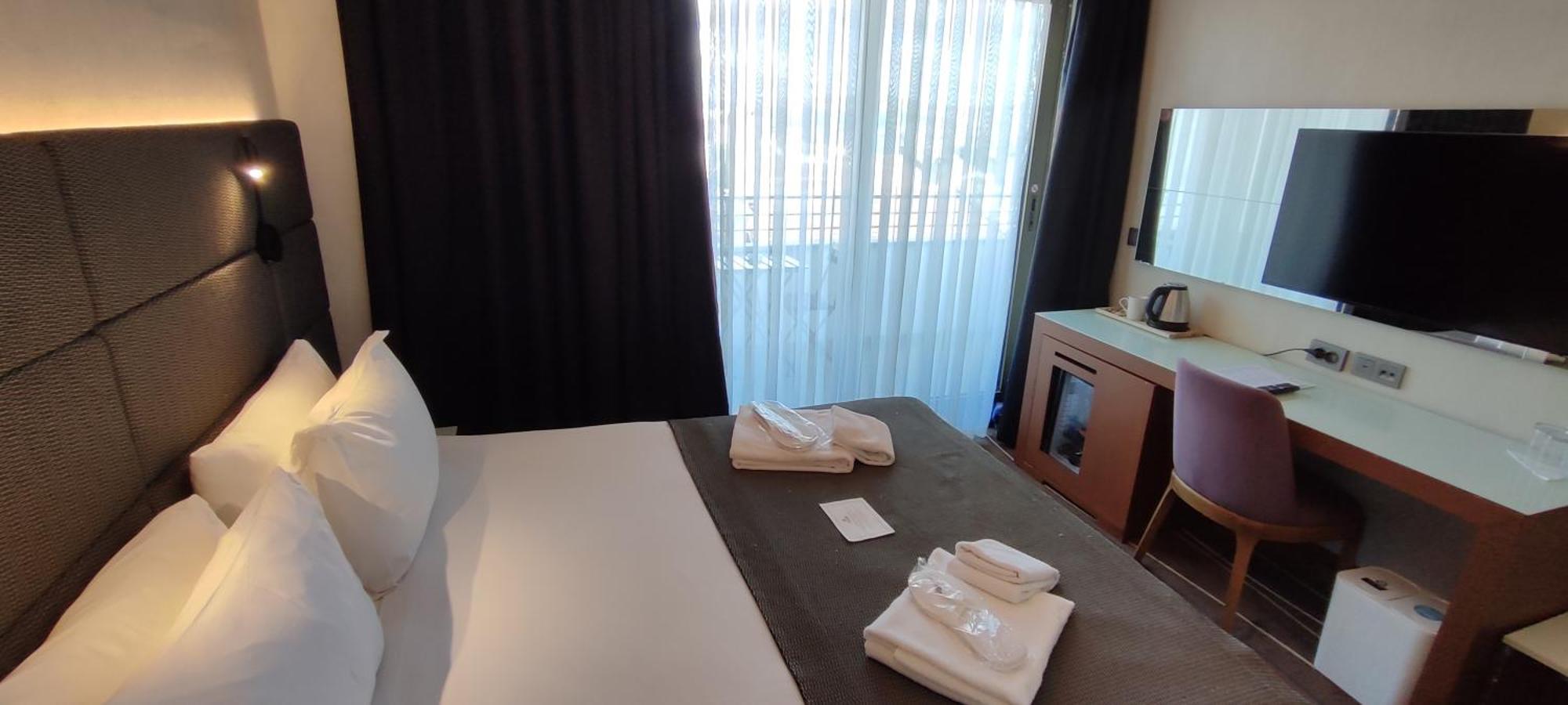 Cihangir Hotel Bosphorus Istanbul Exterior photo